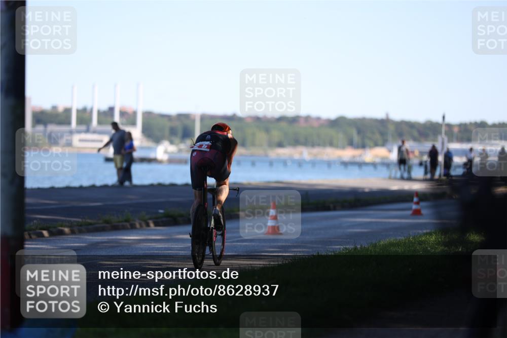 17.08.2025 - KN Förde Triathlon 2025 Yannick Fuchs http://msf.ph/oto/8628937 17.08.2025 15:20:42 Radfahren  meine-sportfotos.de