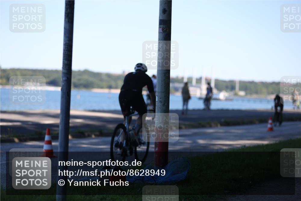 17.08.2025 - KN Förde Triathlon 2025 Yannick Fuchs http://msf.ph/oto/8628949 17.08.2025 15:20:58 Radfahren  meine-sportfotos.de