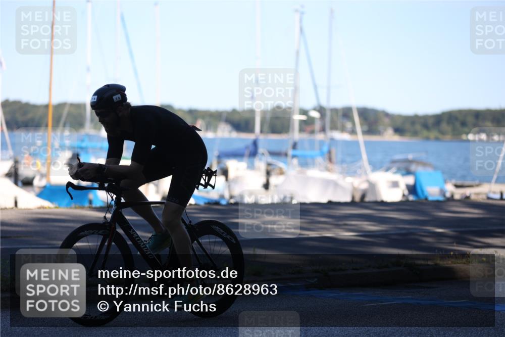 17.08.2025 - KN Förde Triathlon 2025 Yannick Fuchs http://msf.ph/oto/8628963 17.08.2025 15:21:09 Radfahren  meine-sportfotos.de