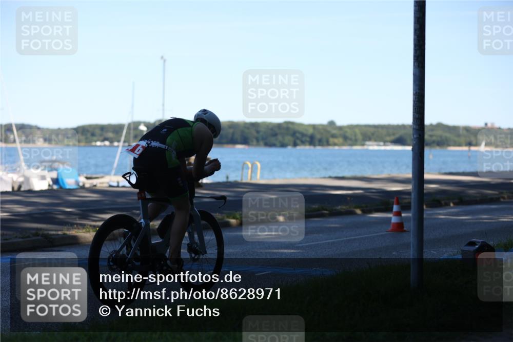 17.08.2025 - KN Förde Triathlon 2025 Yannick Fuchs http://msf.ph/oto/8628971 17.08.2025 15:21:20 Radfahren  meine-sportfotos.de