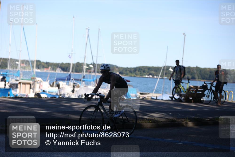 17.08.2025 - KN Förde Triathlon 2025 Yannick Fuchs http://msf.ph/oto/8628973 17.08.2025 15:21:53 Radfahren  meine-sportfotos.de
