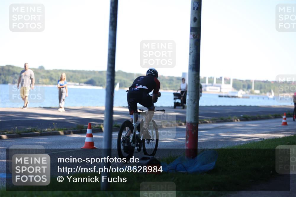 17.08.2025 - KN Förde Triathlon 2025 Yannick Fuchs http://msf.ph/oto/8628984 17.08.2025 15:22:00 Radfahren  meine-sportfotos.de