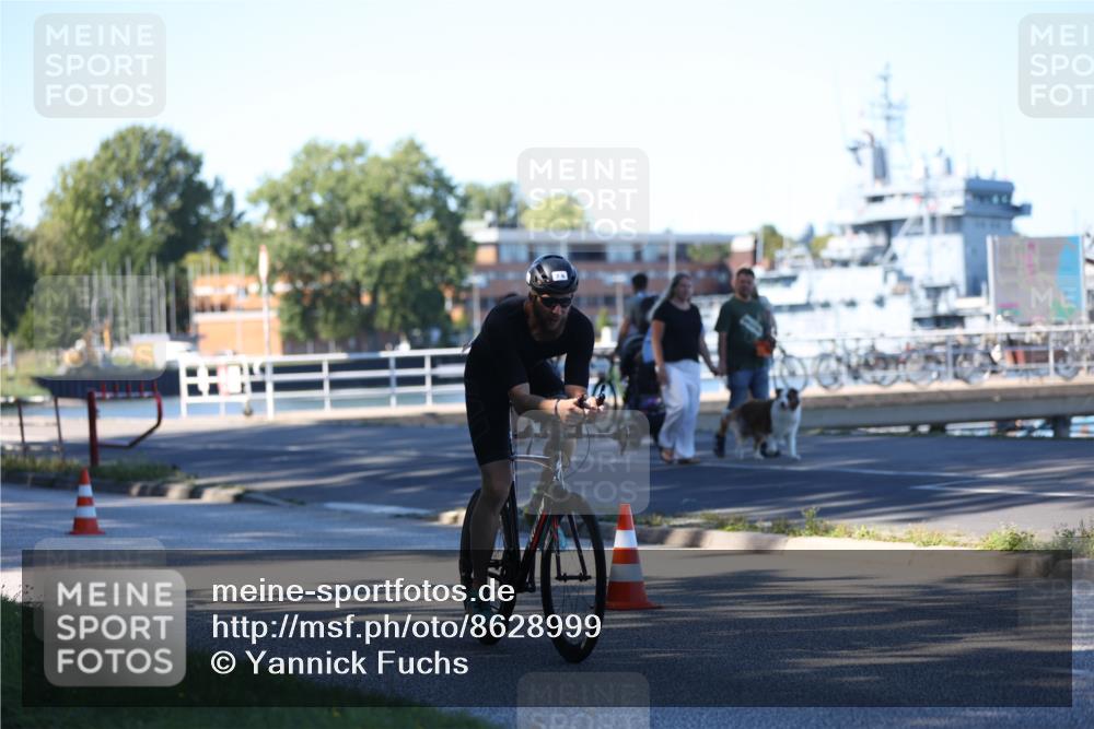 17.08.2025 - KN Förde Triathlon 2025 Yannick Fuchs http://msf.ph/oto/8628999 17.08.2025 15:22:38 Radfahren  meine-sportfotos.de