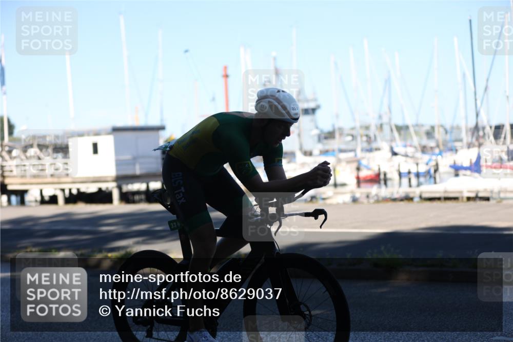17.08.2025 - KN Förde Triathlon 2025 Yannick Fuchs http://msf.ph/oto/8629037 17.08.2025 15:26:16 Radfahren  meine-sportfotos.de