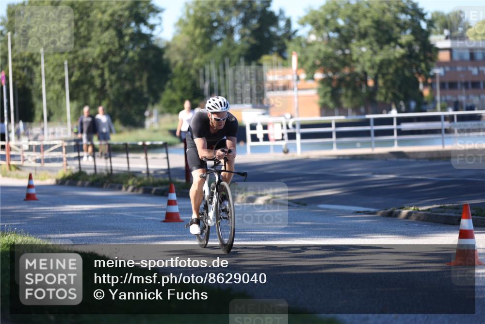 17.08.2025 - KN Förde Triathlon 2025 Yannick Fuchs http://msf.ph/oto/8629040 17.08.2025 15:26:18 Radfahren  meine-sportfotos.de