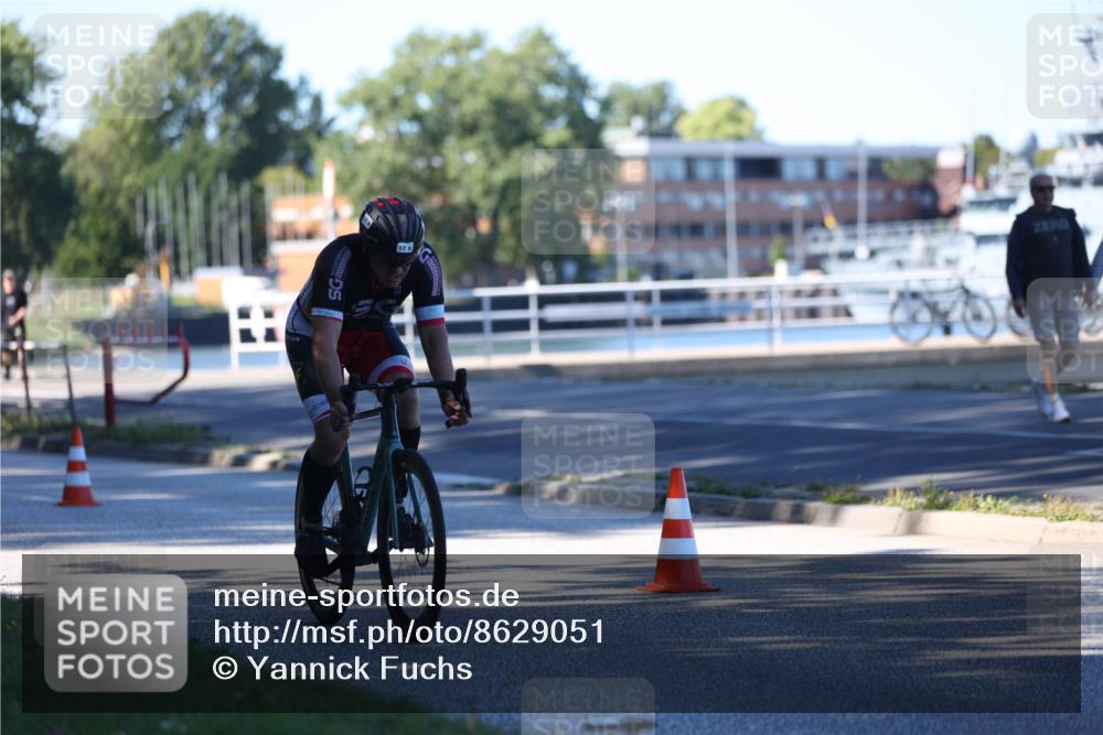 17.08.2025 - KN Förde Triathlon 2025 Yannick Fuchs http://msf.ph/oto/8629051 17.08.2025 15:26:51 Radfahren  meine-sportfotos.de