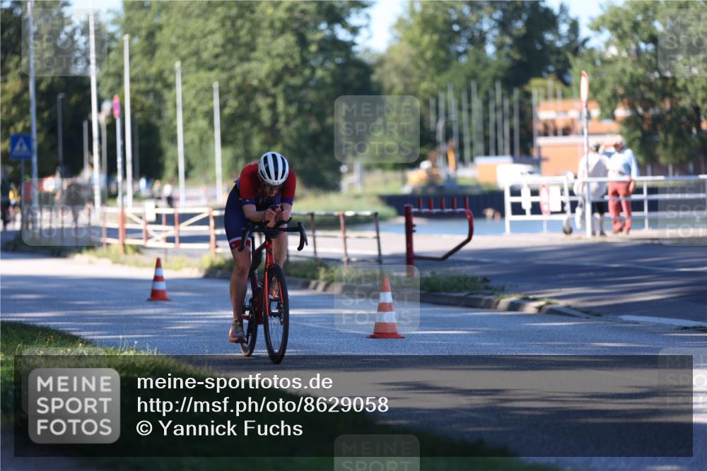 17.08.2025 - KN Förde Triathlon 2025 Yannick Fuchs http://msf.ph/oto/8629058 17.08.2025 15:27:55 Radfahren  meine-sportfotos.de