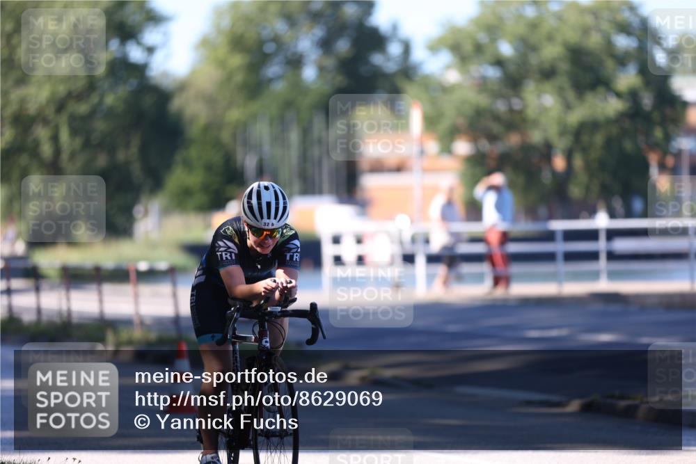 17.08.2025 - KN Förde Triathlon 2025 Yannick Fuchs http://msf.ph/oto/8629069 17.08.2025 15:28:21 Radfahren 32 meine-sportfotos.de