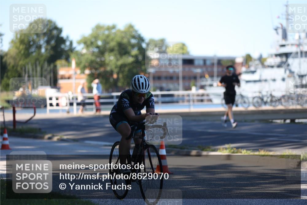 17.08.2025 - KN Förde Triathlon 2025 Yannick Fuchs http://msf.ph/oto/8629070 17.08.2025 15:28:21 Radfahren 32, 1 meine-sportfotos.de