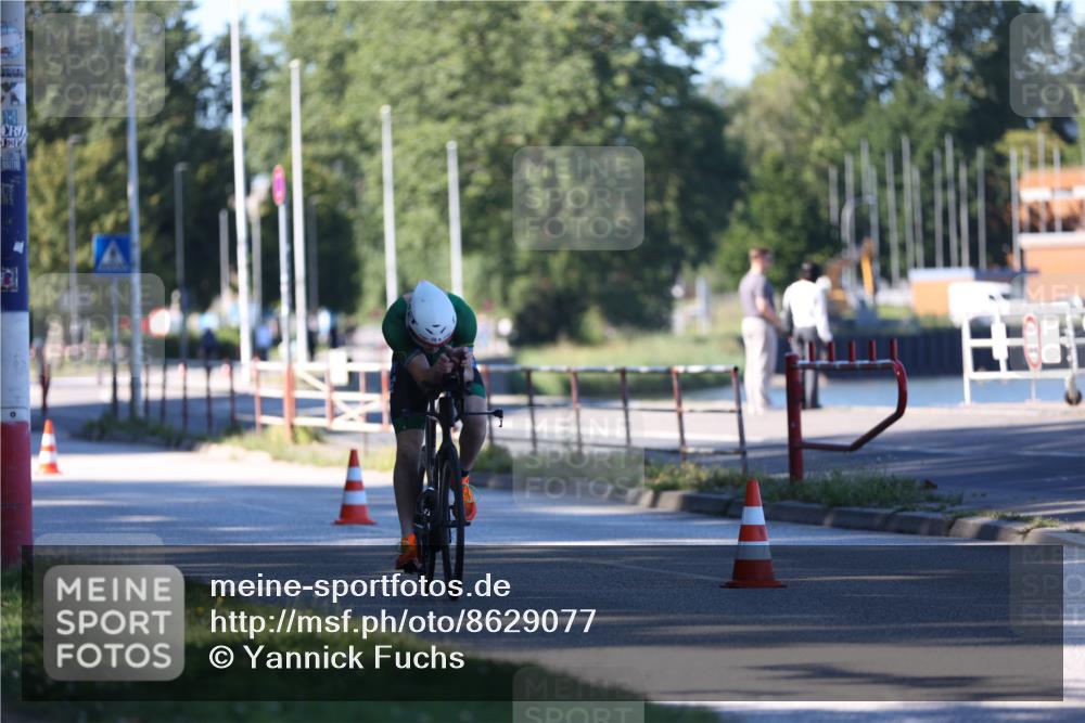 17.08.2025 - KN Förde Triathlon 2025 Yannick Fuchs http://msf.ph/oto/8629077 17.08.2025 15:29:31 Radfahren  meine-sportfotos.de