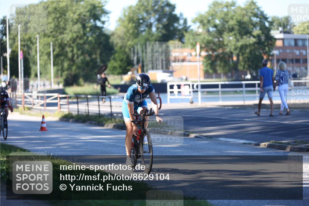 17.08.2025 - KN Förde Triathlon 2025 Yannick Fuchs http://msf.ph/oto/8629104 17.08.2025 15:31:44 Radfahren  meine-sportfotos.de