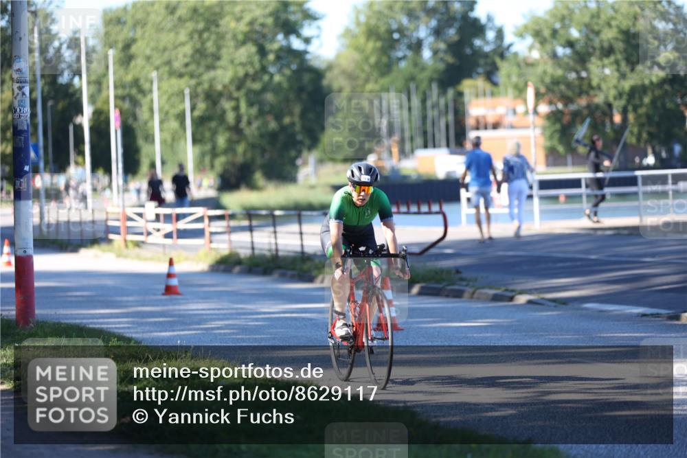 17.08.2025 - KN Förde Triathlon 2025 Yannick Fuchs http://msf.ph/oto/8629117 17.08.2025 15:31:54 Radfahren  meine-sportfotos.de