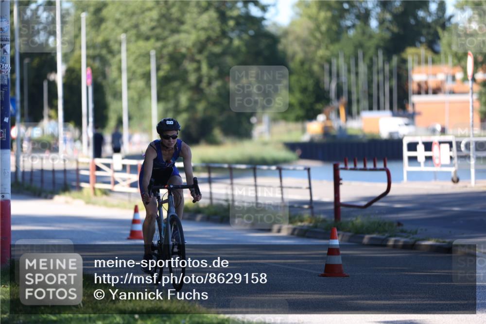 17.08.2025 - KN Förde Triathlon 2025 Yannick Fuchs http://msf.ph/oto/8629158 17.08.2025 15:34:23 Radfahren  meine-sportfotos.de