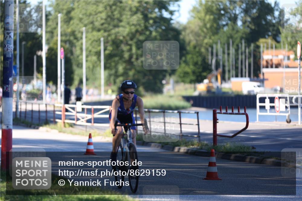 17.08.2025 - KN Förde Triathlon 2025 Yannick Fuchs http://msf.ph/oto/8629159 17.08.2025 15:34:24 Radfahren  meine-sportfotos.de