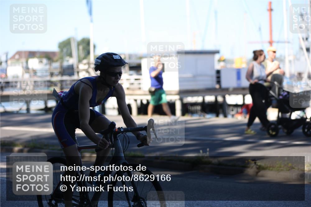 17.08.2025 - KN Förde Triathlon 2025 Yannick Fuchs http://msf.ph/oto/8629166 17.08.2025 15:34:26 Radfahren  meine-sportfotos.de