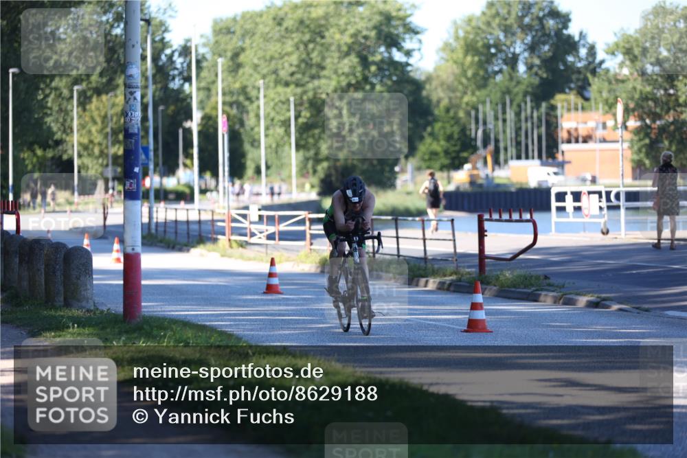 17.08.2025 - KN Förde Triathlon 2025 Yannick Fuchs http://msf.ph/oto/8629188 17.08.2025 15:36:20 Radfahren  meine-sportfotos.de