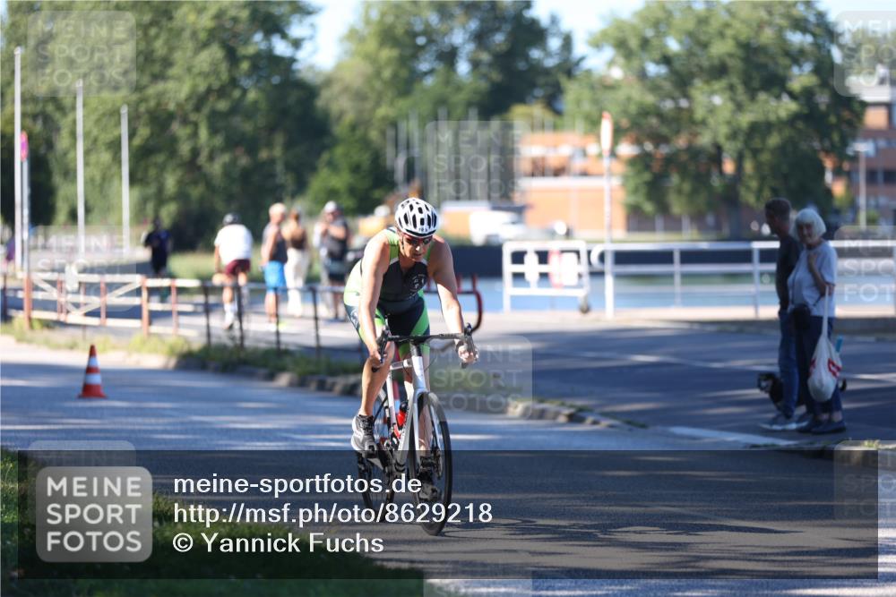 17.08.2025 - KN Förde Triathlon 2025 Yannick Fuchs http://msf.ph/oto/8629218 17.08.2025 15:40:25 Radfahren  meine-sportfotos.de