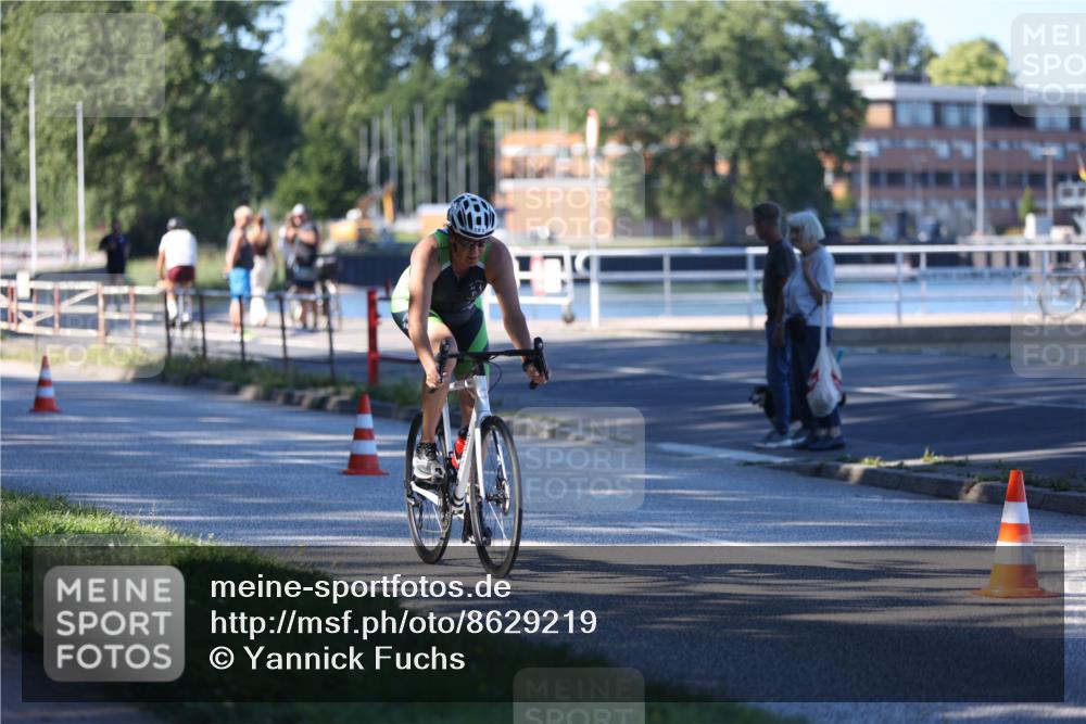 17.08.2025 - KN Förde Triathlon 2025 Yannick Fuchs http://msf.ph/oto/8629219 17.08.2025 15:40:25 Radfahren  meine-sportfotos.de