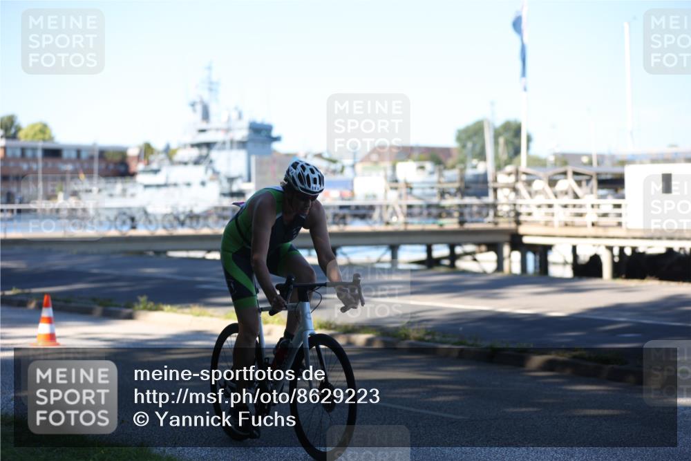 17.08.2025 - KN Förde Triathlon 2025 Yannick Fuchs http://msf.ph/oto/8629223 17.08.2025 15:40:26 Radfahren  meine-sportfotos.de