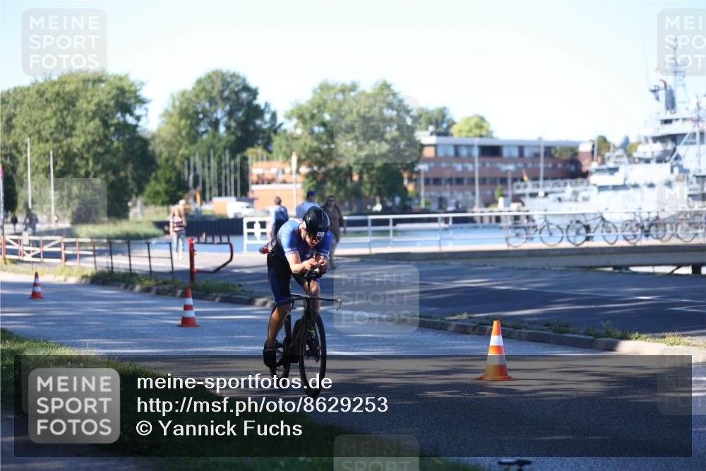 17.08.2025 - KN Förde Triathlon 2025 Yannick Fuchs http://msf.ph/oto/8629253 17.08.2025 15:44:28 Radfahren  meine-sportfotos.de