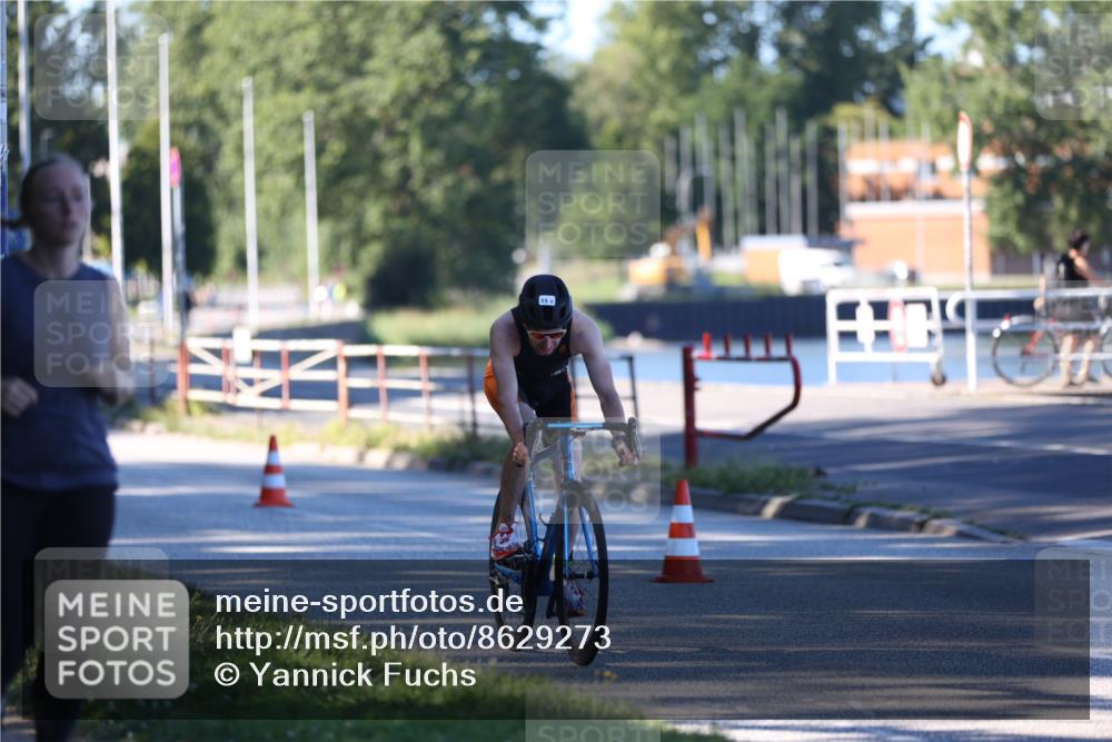 17.08.2025 - KN Förde Triathlon 2025 Yannick Fuchs http://msf.ph/oto/8629273 17.08.2025 15:47:31 Radfahren  meine-sportfotos.de