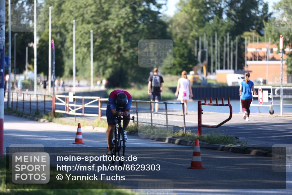 17.08.2025 - KN Förde Triathlon 2025 Yannick Fuchs http://msf.ph/oto/8629303 17.08.2025 15:50:23 Radfahren  meine-sportfotos.de