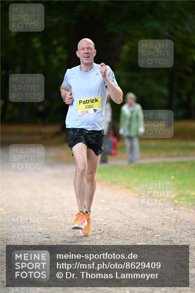 31.08.2025 - 21. Blankeneser Heldenlauf Dr. Thomas Lammeyer http://msf.ph/oto/8629409 31.08.2025 10:04:39 Laufen 2382 meine-sportfotos.de