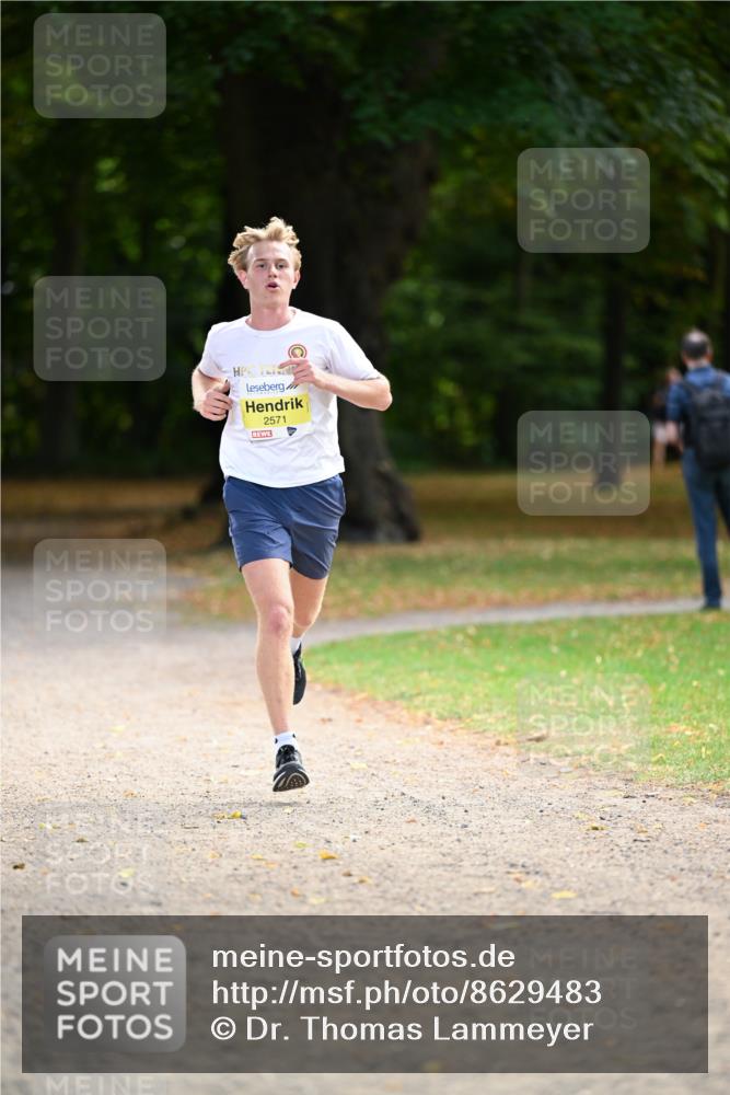 31.08.2025 - 21. Blankeneser Heldenlauf Dr. Thomas Lammeyer http://msf.ph/oto/8629483 31.08.2025 10:06:00 Laufen 2571 meine-sportfotos.de