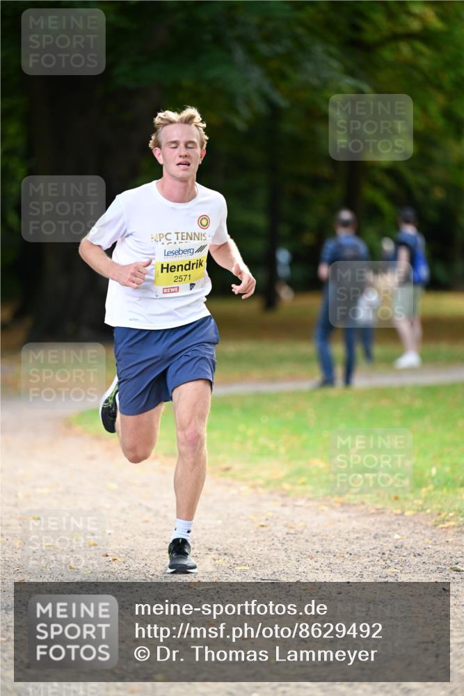 31.08.2025 - 21. Blankeneser Heldenlauf Dr. Thomas Lammeyer http://msf.ph/oto/8629492 31.08.2025 10:06:02 Laufen 2571 meine-sportfotos.de