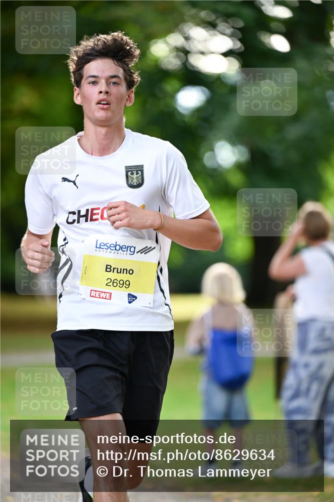 31.08.2025 - 21. Blankeneser Heldenlauf Dr. Thomas Lammeyer http://msf.ph/oto/8629634 31.08.2025 10:07:42 Laufen 2699 meine-sportfotos.de