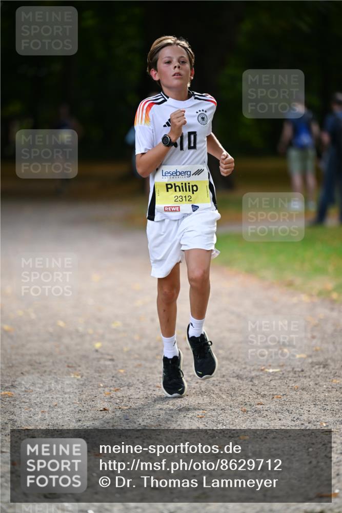 31.08.2025 - 21. Blankeneser Heldenlauf Dr. Thomas Lammeyer http://msf.ph/oto/8629712 31.08.2025 10:08:07 Laufen 10, 2312 meine-sportfotos.de