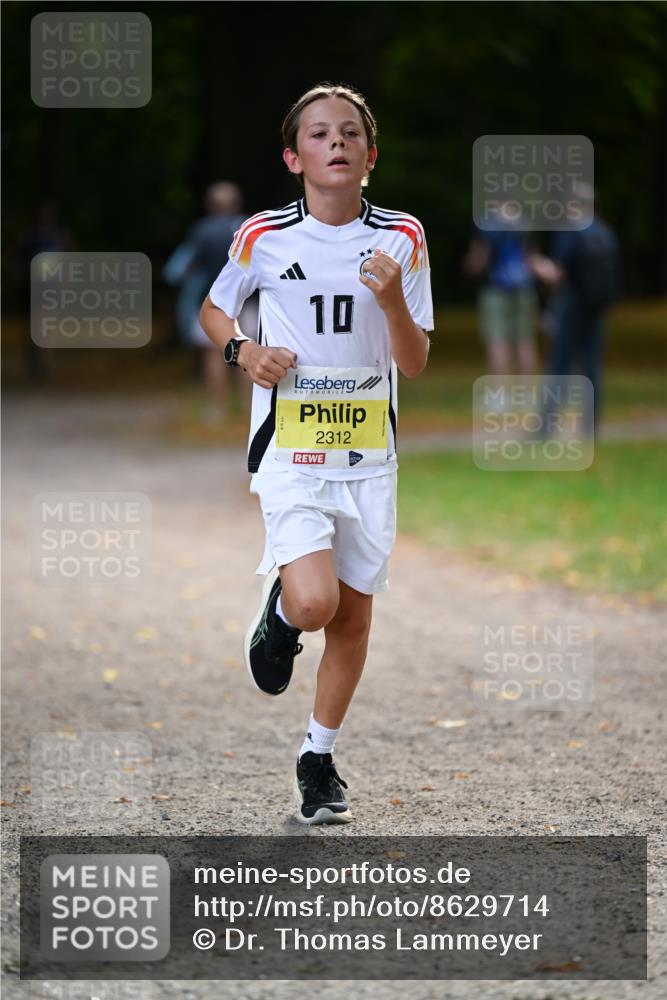 31.08.2025 - 21. Blankeneser Heldenlauf Dr. Thomas Lammeyer http://msf.ph/oto/8629714 31.08.2025 10:08:08 Laufen 10, 2312 meine-sportfotos.de