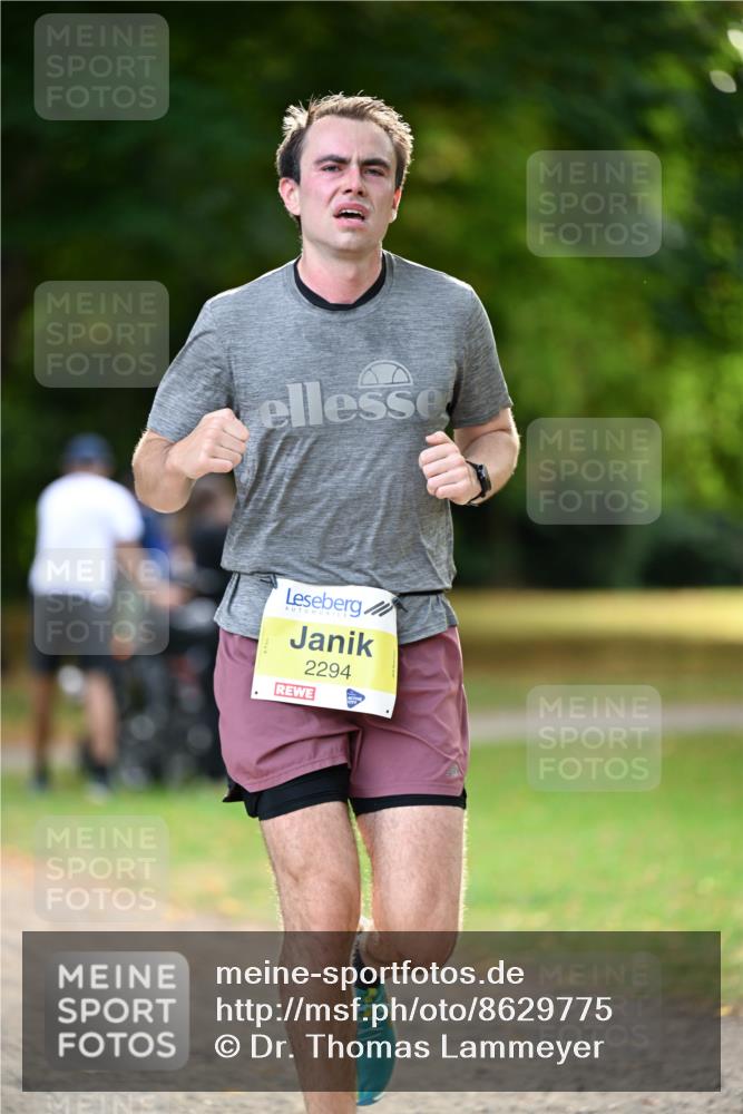 31.08.2025 - 21. Blankeneser Heldenlauf Dr. Thomas Lammeyer http://msf.ph/oto/8629775 31.08.2025 10:08:44 Laufen 2294 meine-sportfotos.de