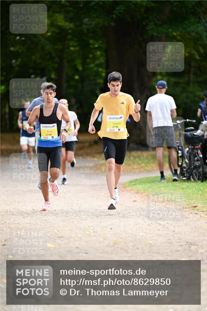 31.08.2025 - 21. Blankeneser Heldenlauf Dr. Thomas Lammeyer http://msf.ph/oto/8629850 31.08.2025 10:09:20 Laufen 2746, 2745 meine-sportfotos.de