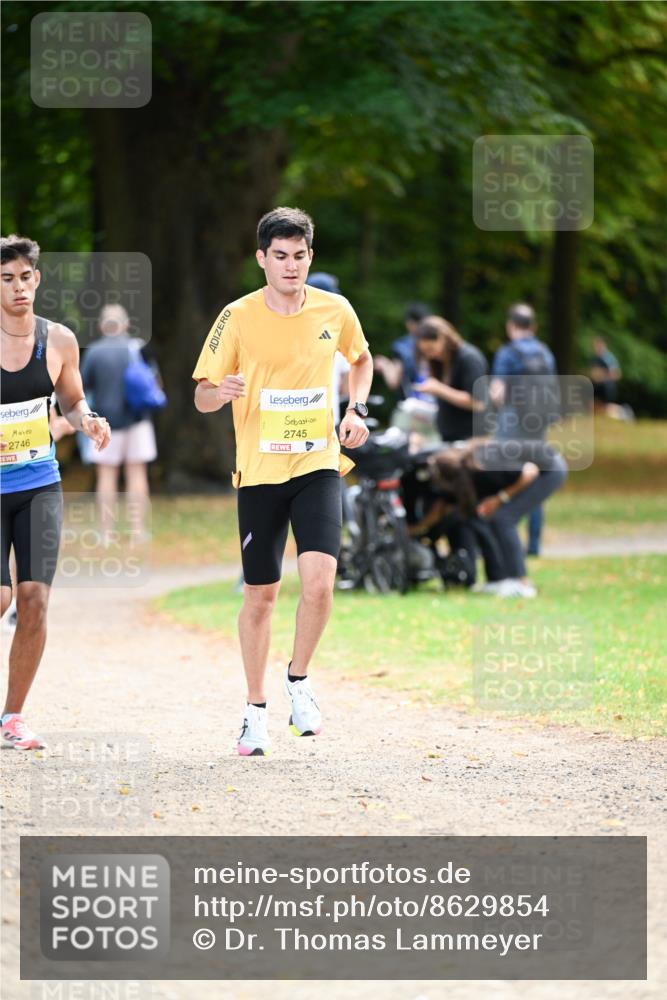 31.08.2025 - 21. Blankeneser Heldenlauf Dr. Thomas Lammeyer http://msf.ph/oto/8629854 31.08.2025 10:09:21 Laufen 2746, 2745 meine-sportfotos.de