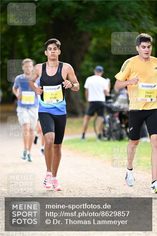 31.08.2025 - 21. Blankeneser Heldenlauf Dr. Thomas Lammeyer http://msf.ph/oto/8629857 31.08.2025 10:09:22 Laufen 2746, 2745 meine-sportfotos.de