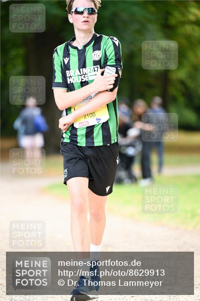 31.08.2025 - 21. Blankeneser Heldenlauf Dr. Thomas Lammeyer http://msf.ph/oto/8629913 31.08.2025 10:09:38 Laufen 247, 2100 meine-sportfotos.de