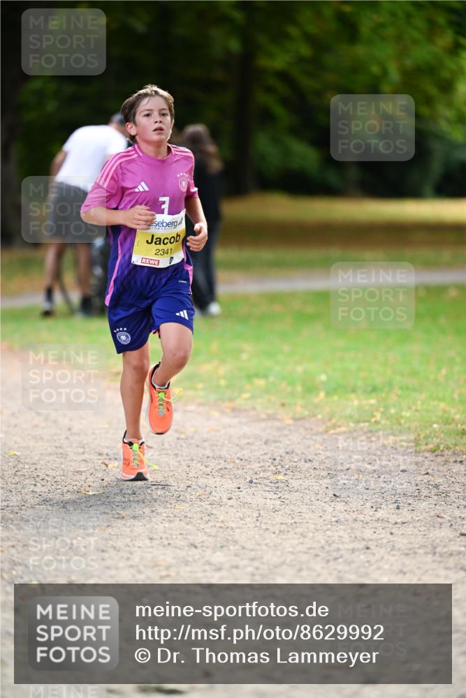 31.08.2025 - 21. Blankeneser Heldenlauf Dr. Thomas Lammeyer http://msf.ph/oto/8629992 31.08.2025 10:10:11 Laufen 7, 2341 meine-sportfotos.de