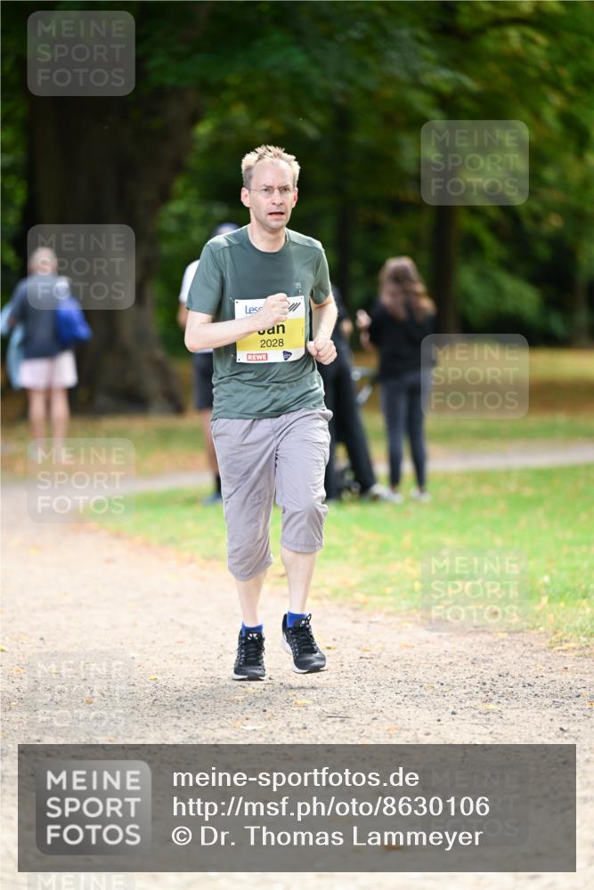 31.08.2025 - 21. Blankeneser Heldenlauf Dr. Thomas Lammeyer http://msf.ph/oto/8630106 31.08.2025 10:11:00 Laufen 2028 meine-sportfotos.de