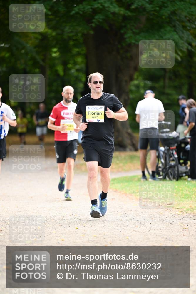 31.08.2025 - 21. Blankeneser Heldenlauf Dr. Thomas Lammeyer http://msf.ph/oto/8630232 31.08.2025 10:11:59 Laufen 2427 meine-sportfotos.de