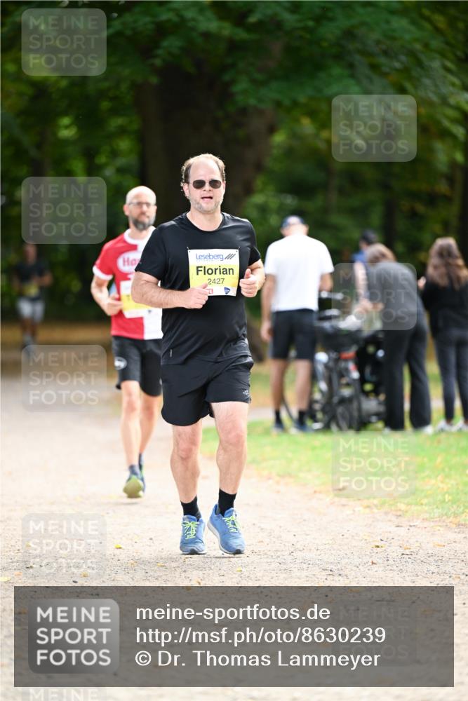 31.08.2025 - 21. Blankeneser Heldenlauf Dr. Thomas Lammeyer http://msf.ph/oto/8630239 31.08.2025 10:12:00 Laufen 2427 meine-sportfotos.de