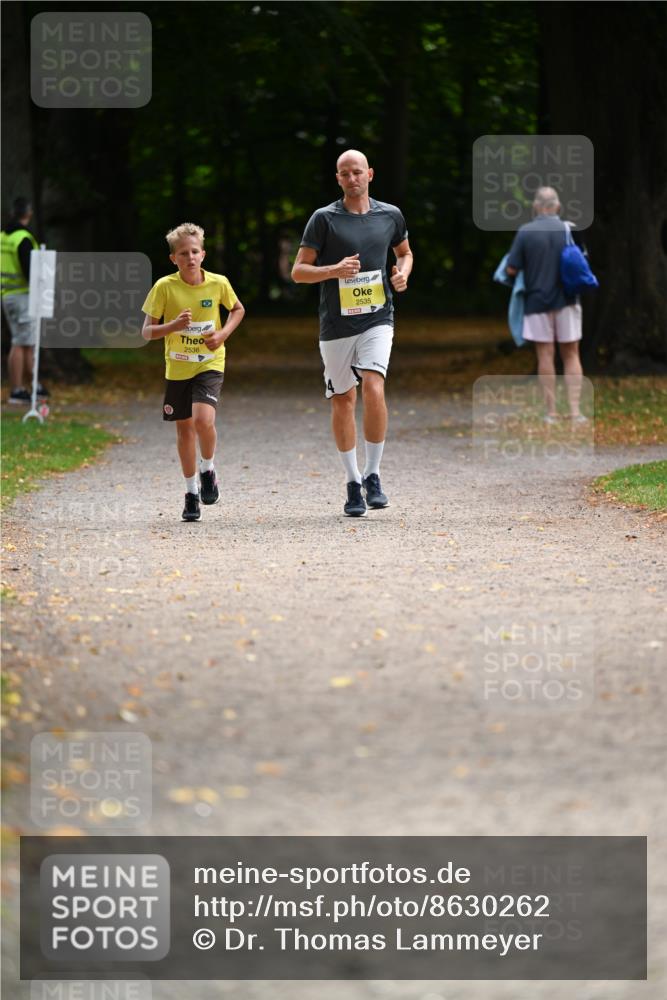 31.08.2025 - 21. Blankeneser Heldenlauf Dr. Thomas Lammeyer http://msf.ph/oto/8630262 31.08.2025 10:12:11 Laufen 2535, 2536 meine-sportfotos.de