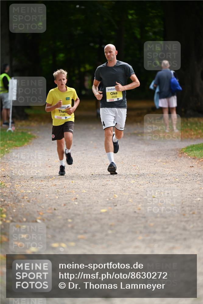 31.08.2025 - 21. Blankeneser Heldenlauf Dr. Thomas Lammeyer http://msf.ph/oto/8630272 31.08.2025 10:12:12 Laufen 2536, 2535 meine-sportfotos.de