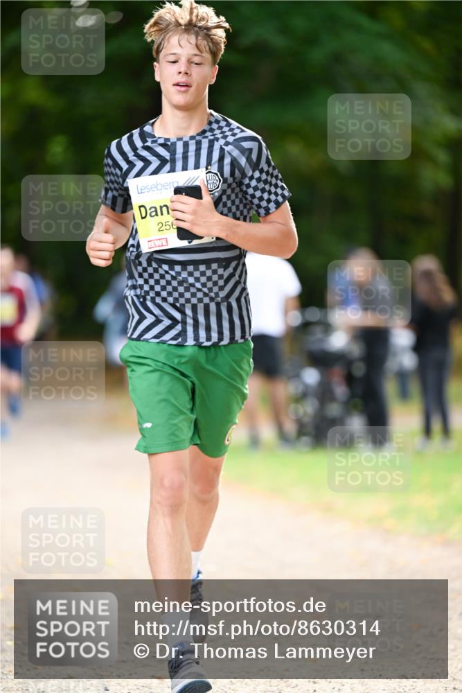 31.08.2025 - 21. Blankeneser Heldenlauf Dr. Thomas Lammeyer http://msf.ph/oto/8630314 31.08.2025 10:12:26 Laufen 256 meine-sportfotos.de