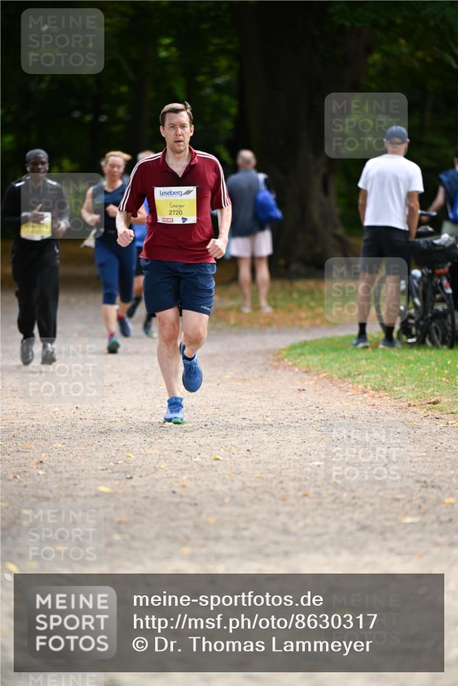 31.08.2025 - 21. Blankeneser Heldenlauf Dr. Thomas Lammeyer http://msf.ph/oto/8630317 31.08.2025 10:12:30 Laufen 2720 meine-sportfotos.de