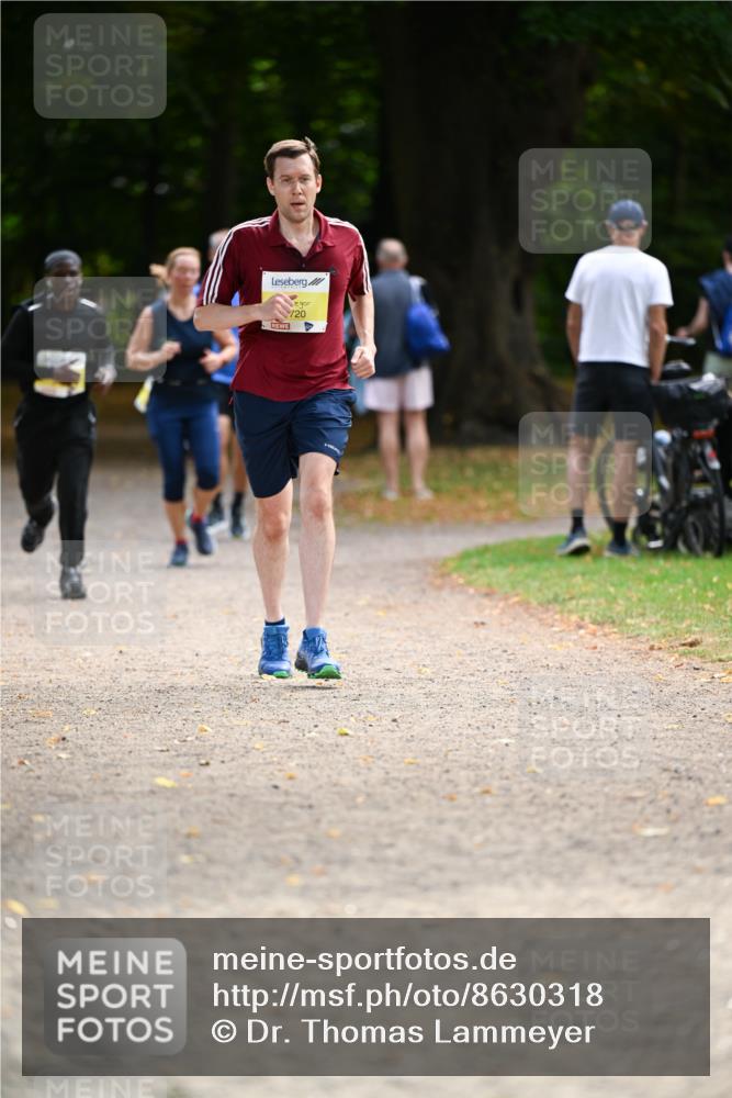 31.08.2025 - 21. Blankeneser Heldenlauf Dr. Thomas Lammeyer http://msf.ph/oto/8630318 31.08.2025 10:12:31 Laufen 720 meine-sportfotos.de