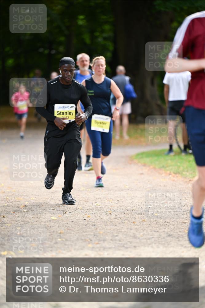 31.08.2025 - 21. Blankeneser Heldenlauf Dr. Thomas Lammeyer http://msf.ph/oto/8630336 31.08.2025 10:12:34 Laufen 2123 meine-sportfotos.de