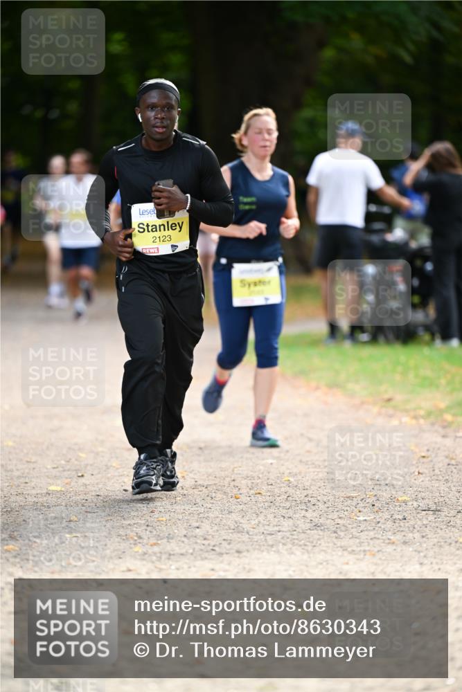 31.08.2025 - 21. Blankeneser Heldenlauf Dr. Thomas Lammeyer http://msf.ph/oto/8630343 31.08.2025 10:12:35 Laufen 2123 meine-sportfotos.de