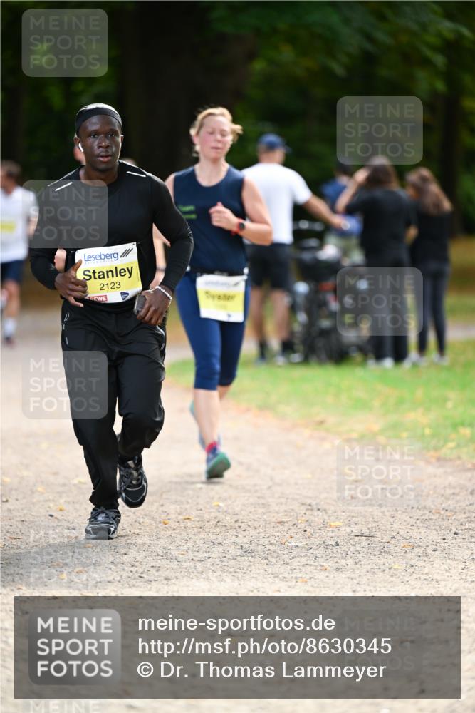 31.08.2025 - 21. Blankeneser Heldenlauf Dr. Thomas Lammeyer http://msf.ph/oto/8630345 31.08.2025 10:12:35 Laufen 2123 meine-sportfotos.de