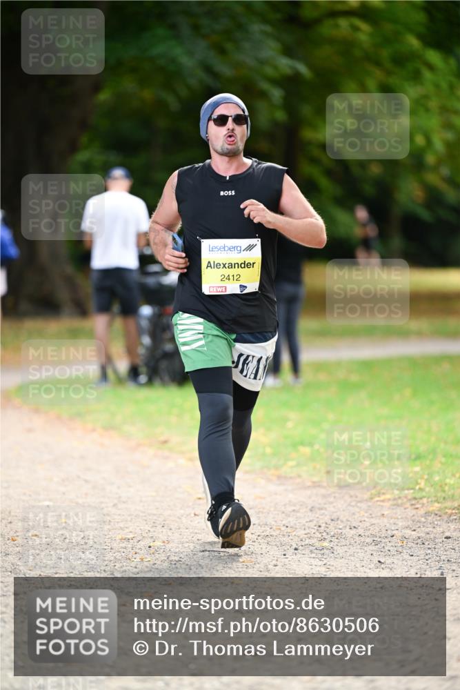 31.08.2025 - 21. Blankeneser Heldenlauf Dr. Thomas Lammeyer http://msf.ph/oto/8630506 31.08.2025 10:13:22 Laufen 2412 meine-sportfotos.de